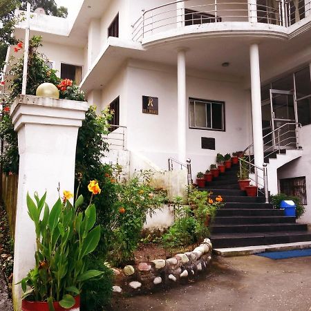 Hotel Hill Palace Kausani Kültér fotó